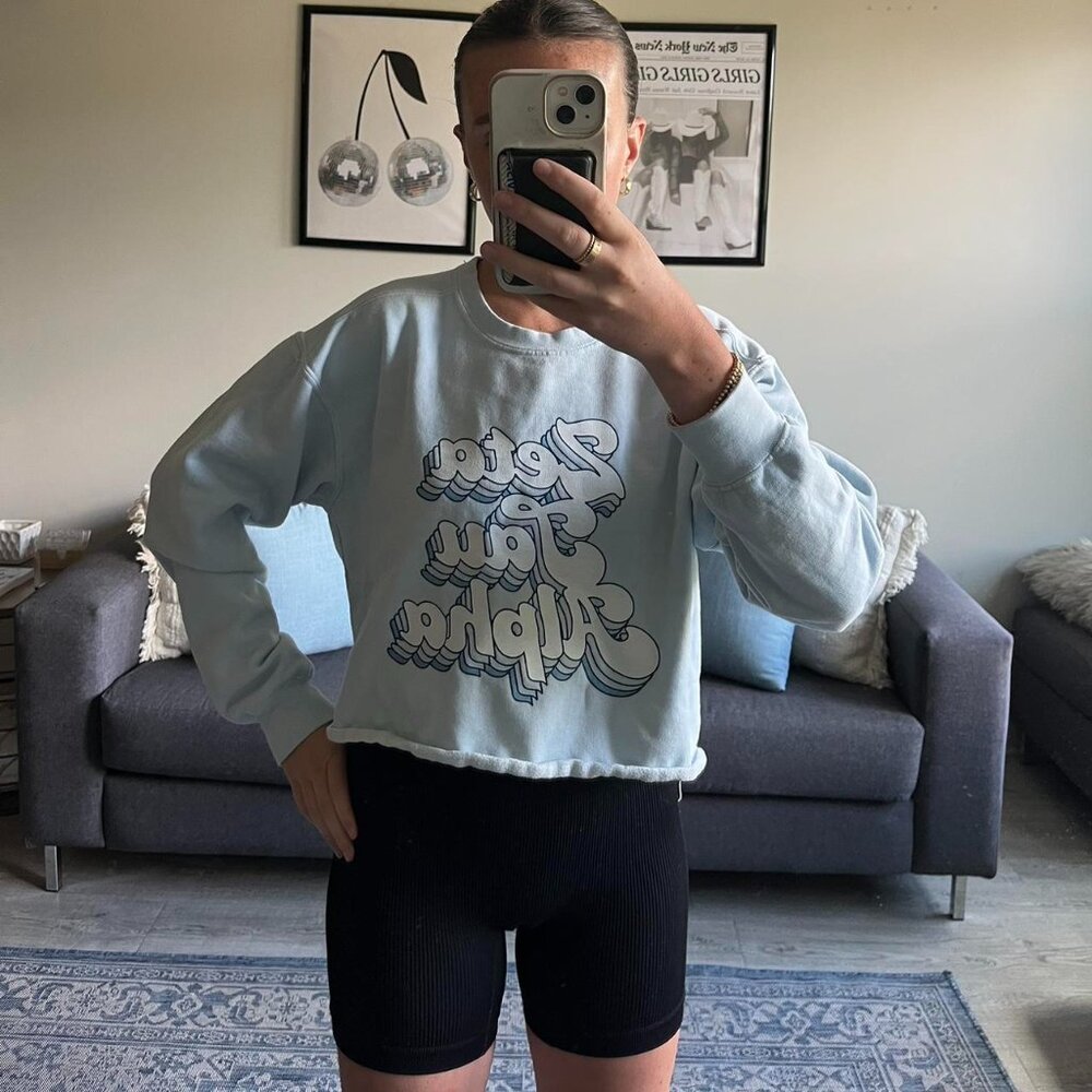 Light blue Zeta Tau Alpha Comfort Colors cropped hoodie // Size Medium